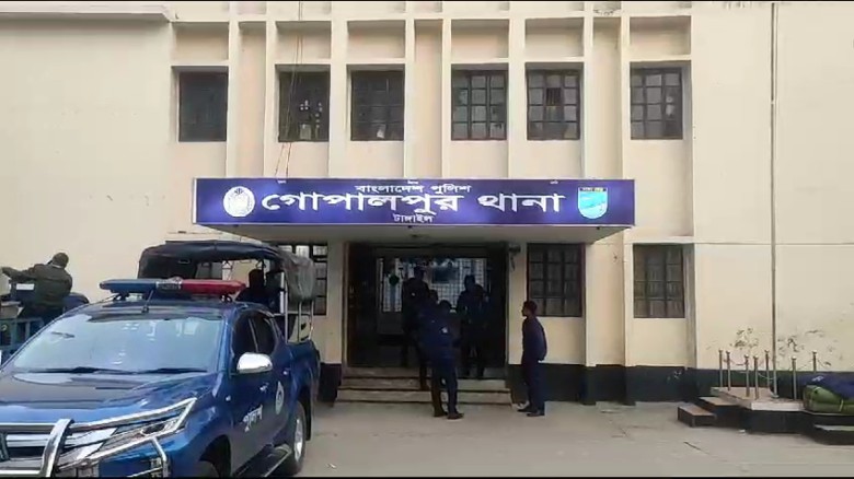ছবির ক্যাপশন: 