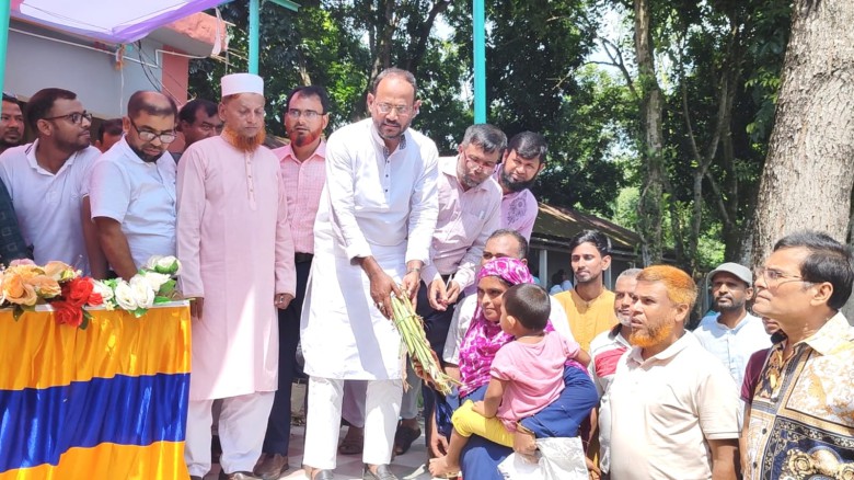 কৃষক সমাবেশ ও কৃষি মাঠ সেবা কর্মসূচি অনুষ্ঠিত
