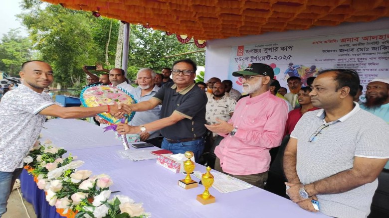 মধুপুরে জলছত্র সুপারকাপ ফুটবল টুর্নামেন্ট উদ্বোধন