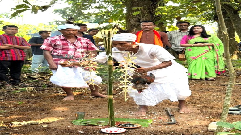মধুপুরে নাবন্নোৎসব ওয়ানগালা উদযাপন