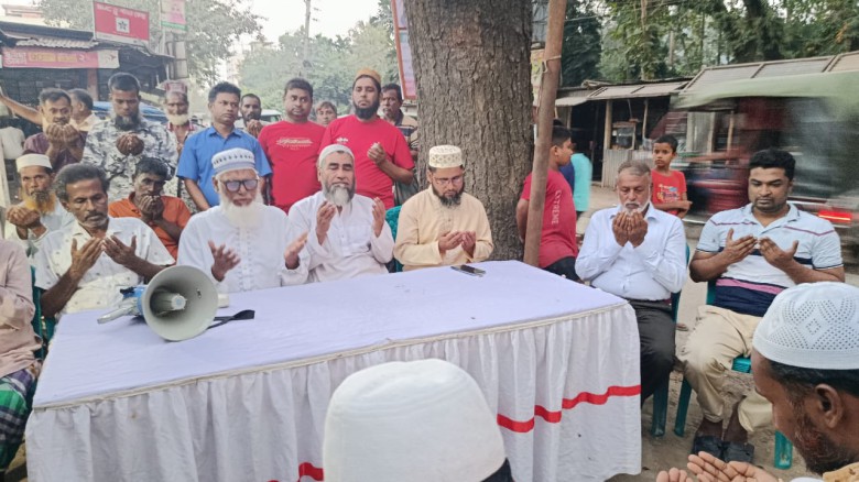 কালিহাতীতে অগ্নিকান্ডে ক্ষতিগ্রস্ত ব্যবসায়ীদের পাশে জামায়াতের আব্দুর রাজ্জাক...