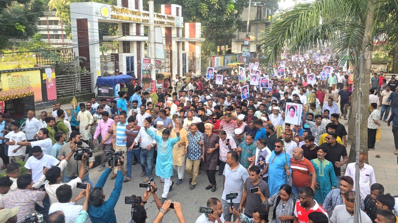 টাঙ্গাইল সদর-৫ আসনে বিএনপি'র মনোনয়ন ঘোষণার দাবিতে মিছিল