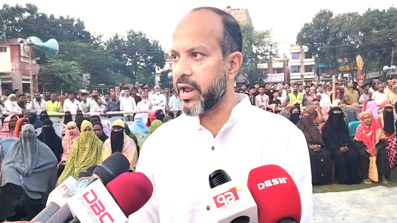 দলীয় সিদ্ধান্তের বিরুদ্ধে যারা কাজ করছে তাদের পিছনে আওয়ামী ল