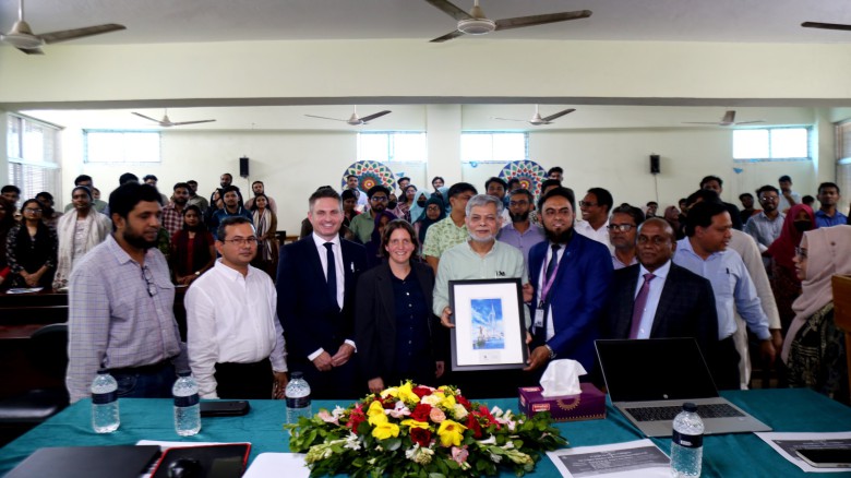 ভাসানী বিশ্ববিদ্যালয়ে ফরেনসিক ইনভেস্টিগেশন ও যুক্তরাজ্যে উচ্