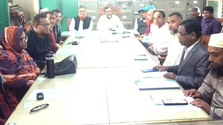 টাঙ্গাইলে মাধ্যমিক শিক্ষকদের কর্মবিরতি