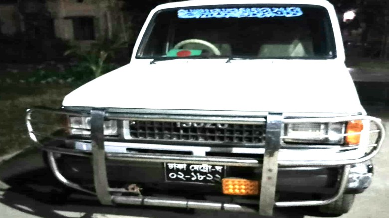 বাসাইলে জীপ রেখে পালালো ডাকাতদল