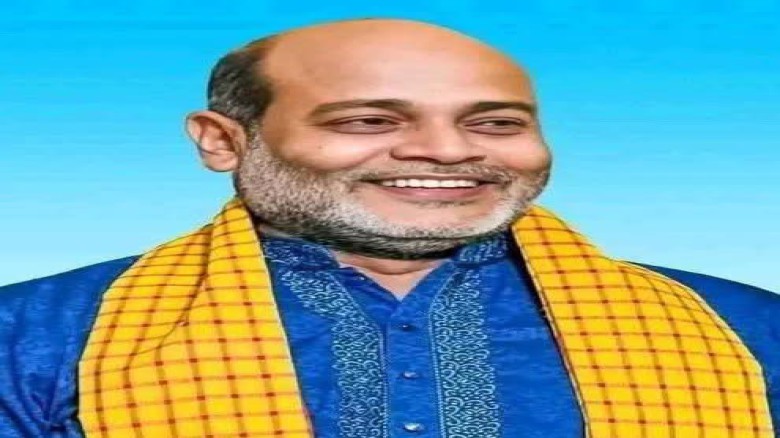 দলবদলের হ্যাট্রিকের পর বিএনপির প্রচারাভিযানে সাবেক মেয়র সানোয়ার...