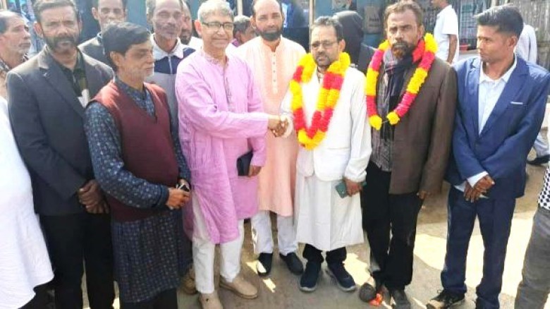 সখীপুরে বিএনপিতে যোগদান করলেন জাতীয় পার্টির ৯ নেতা