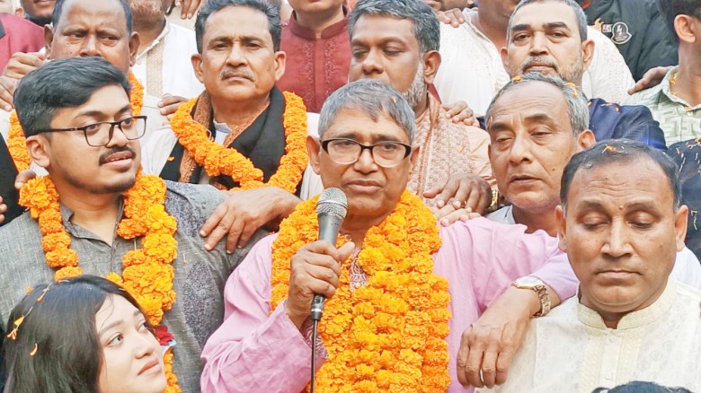 ১৮ তারিখে এমপিদের শপথ গ্রহণ হবে এর পরেই সরকার গঠন--আহমেদ আজম