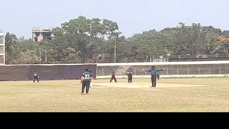 টাঙ্গাইলে ৪৪তম জাতীয় ক্রিকেট চ্যাম্পিয়নশীপ, কুষ্টিয়া ৩ উইকেট