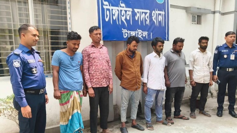 টাঙ্গাইলে আন্তঃজেলা মোটরসাইকেল চোর চক্রের ৫ জন গ্রেপ্তার ৩টি