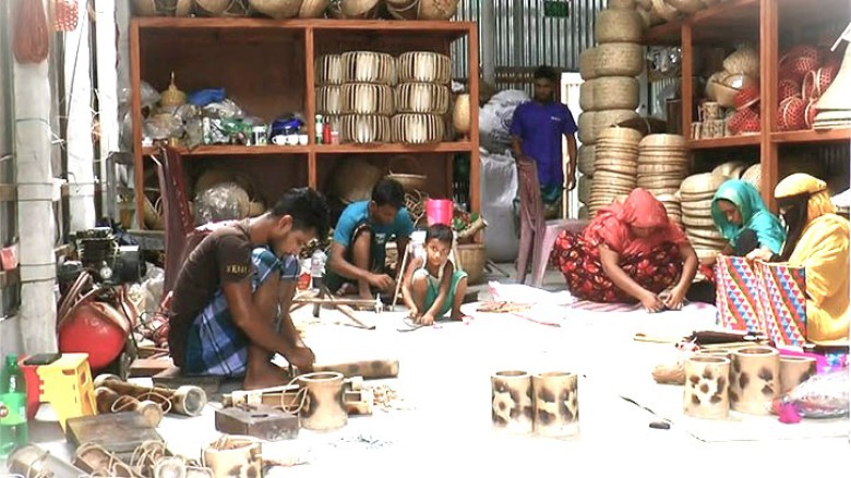 দেলদুয়ারের তিন গ্রামে বাঁশশিল্পে বিপ্লব ॥ পণ্য যাচ্ছে ১২ দেশে