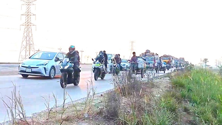 যমুনা সেতু মহাসড়কে যানবাহনের চাপ বাড়লেও যানজট নেই, টোল আদায় 