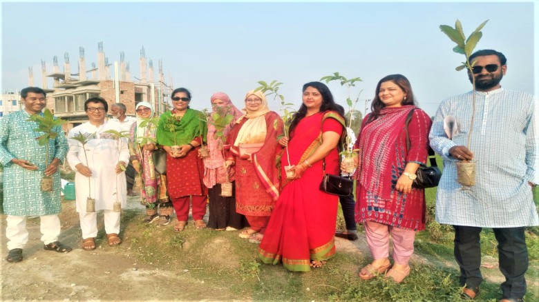 টাঙ্গাইলের আশেকপুর বাইপাসে সবুজ পৃথিবীর বৃক্ষরোপণ