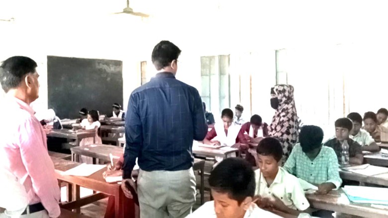 ছবির ক্যাপশন: 