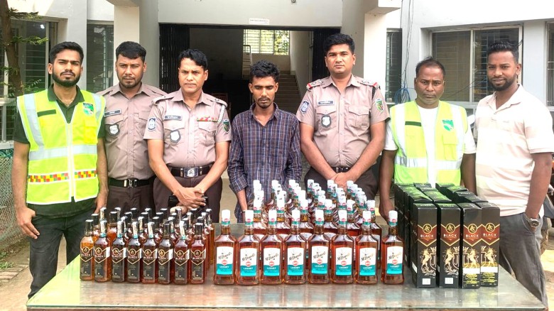 ভালুকায় ৯০ বোতল ভারতীয় মদ উদ্ধার আটক ১ জন