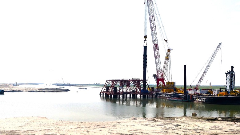 যমুনার উত্তোলিত ১২ কোটি টাকার সরকারি বালু লুট হচ্ছে