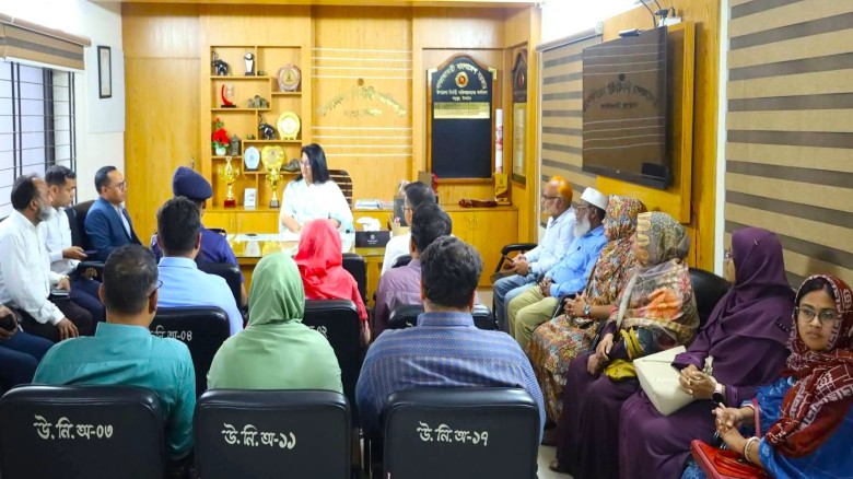 মধুপুর ইউএনও অফিস থানা পরিদর্শন করলেন জেলা প্রশাসক