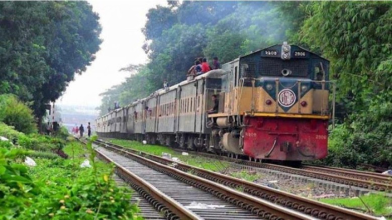 ভূঞাপুরে ট্রেনে কাটা পড়ে মায়ের মৃত্যু, আহত দুই সন্তান