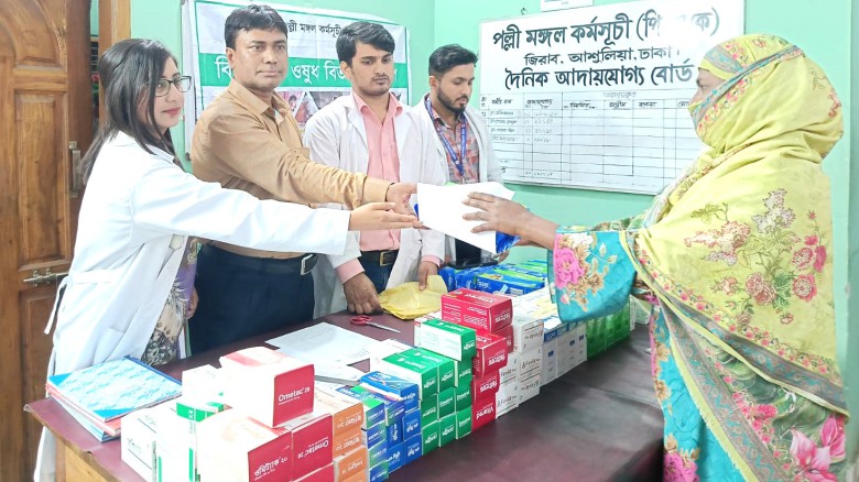 কালিহাতীতে পিএমকে’র ফ্রি মেডিকেল ক্যাম্প : চিকিৎসাসেবা ওষুধ 