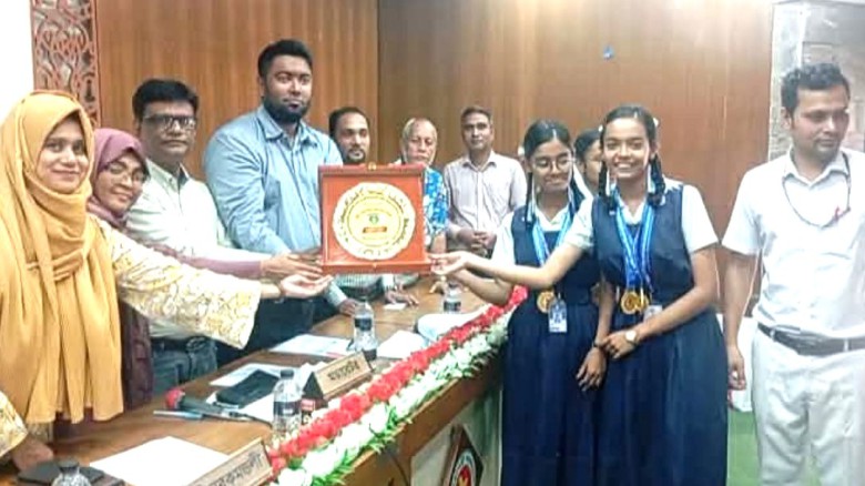 মির্জাপুরে দুর্নীতি বিরোধী বিতর্ক প্রতিযোগিতা অনুষ্ঠিত