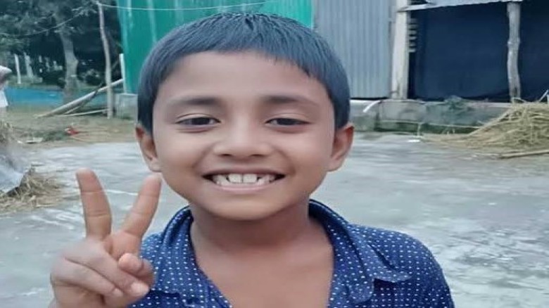 মোবাইল না দেওয়ায় অভিমানে গলায় ফাঁস নিয়ে শিশুর মৃত্যু