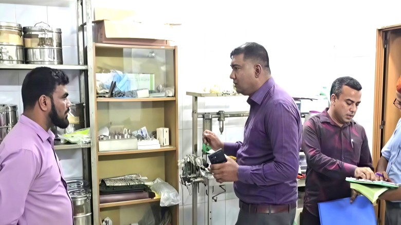 টাঙ্গাইলে অনিয়মের দায়ে ৪ ক্লিনিককে দেড় লাখ টাকা জরিমানা