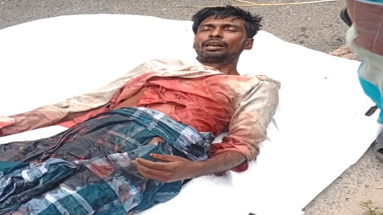 মধুপুরে সড়কের পাশে রক্তাক্ত অবস্থায়  লাশ উদ্ধার