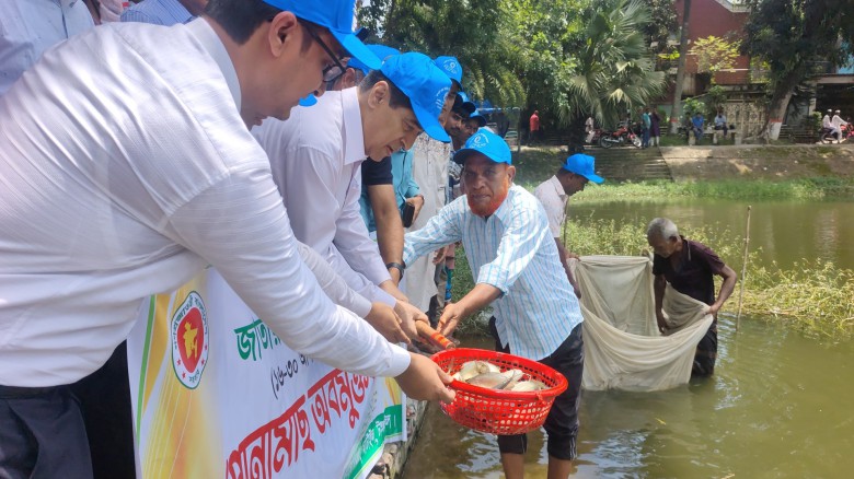 ঘাটাইলে জাতীয় মৎস্য পক্ষ-২০২৬ উদযাপন, সফল মৎস্যচাষিদের সম্মা