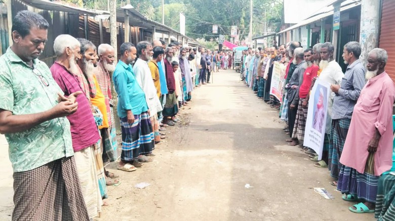 টাঙ্গাইলে ভূমিদস্যু সন্ত্রাসী মামলাবাজ আতরের গ্রেফতার ও বিচা