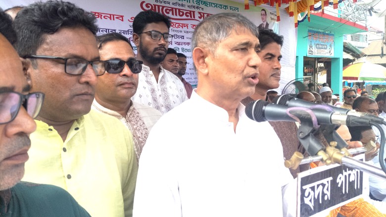 এ সরকার সিল মেরে, রাতে ভোট দিয়ে, জোর করে নির্বাচিত হয় নাই-