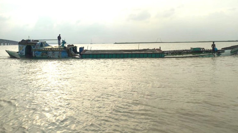 ছবির ক্যাপশন: 