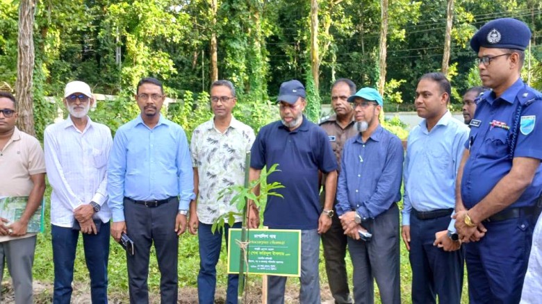 মধুপুর বন এলাকা পরিদর্শন করলেন পরিবেশ, বন ও জলবায়ু প্রতিমন্ত্রী শেখ ফরিদুল ইসলাম এম,পি