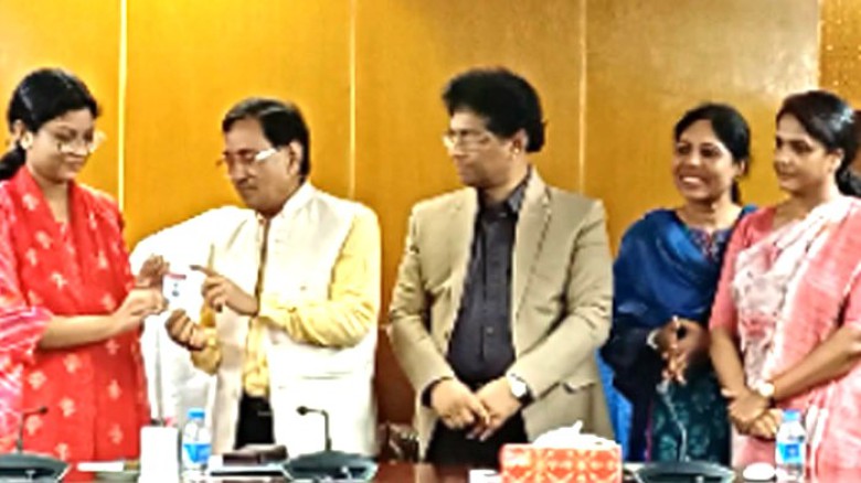 মাভাবিপ্রবির নতুন ওয়েব পোর্টাল উদ্বোধন ও স্মার্ট কার্ড বিতরণ