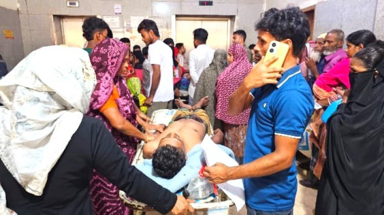 টাঙ্গাইল মেডিকেল কলেজ হাসপাতালের ১২টি লিফটের ৫টিই বিকল রোগী 