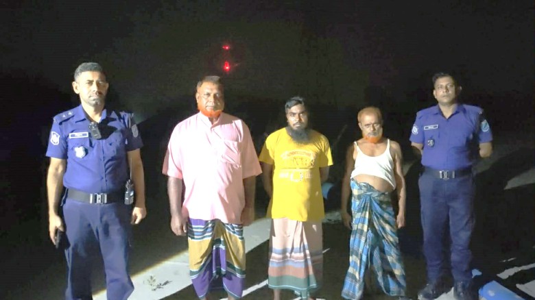 ভূঞাপুরে বালু পরিবহনের কাগজপত্র না থাকায় সাড়ে ৫ লাখ টাকা জ
