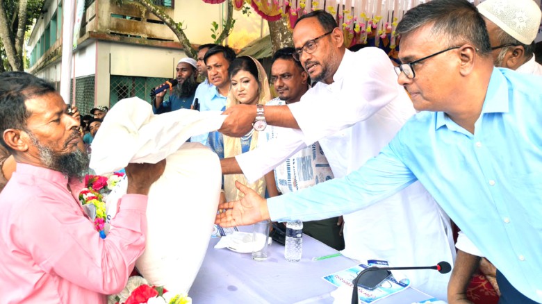 ইলিশ বাংলাদেশের গর্ব, সংরক্ষণে সবাইকে এগিয়ে আসতে হবে: প্রতিমন্ত্রী টুকু