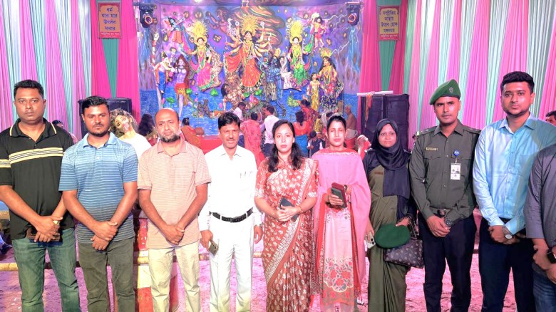 ঘাটাইলে বিভিন্ন পূজামণ্ডপ পরিদর্শনে ইউএনও নুরী তাসমিন উর্মি